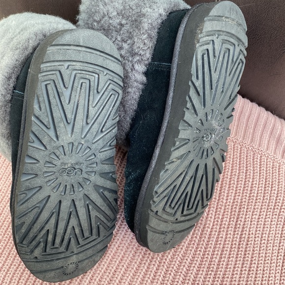 Girls UGGS - Picture 7 of 12